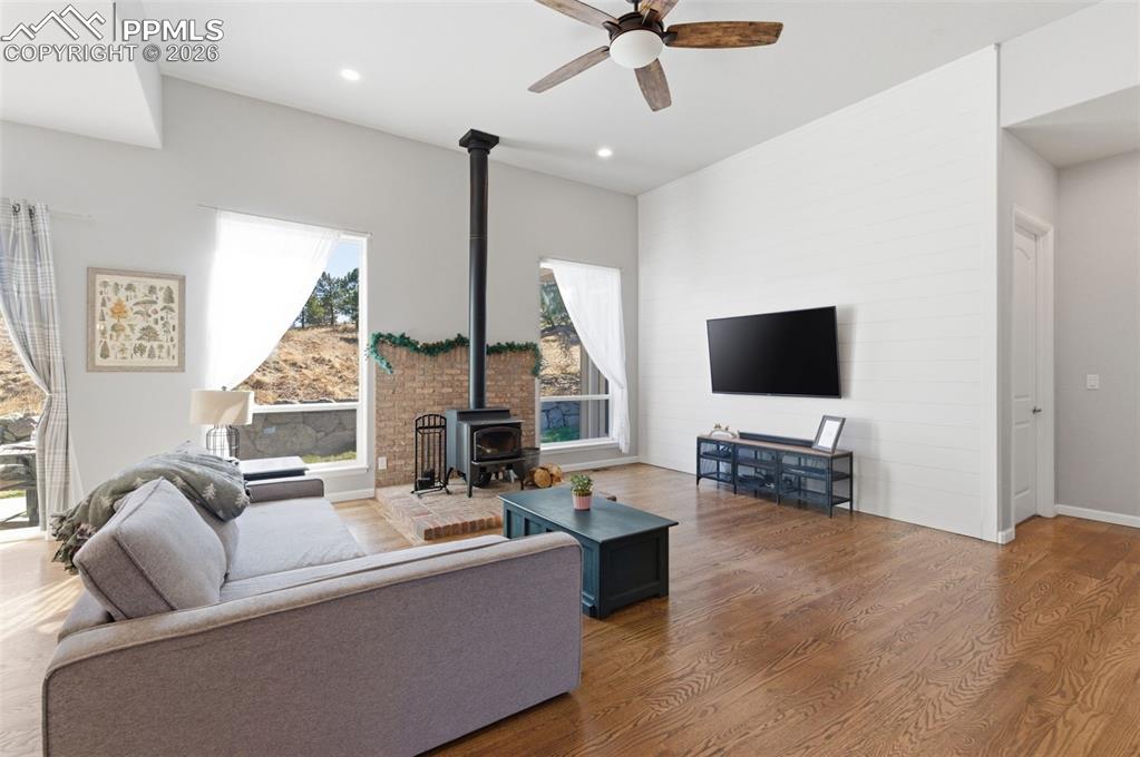 Image 11 of 43: Living Room