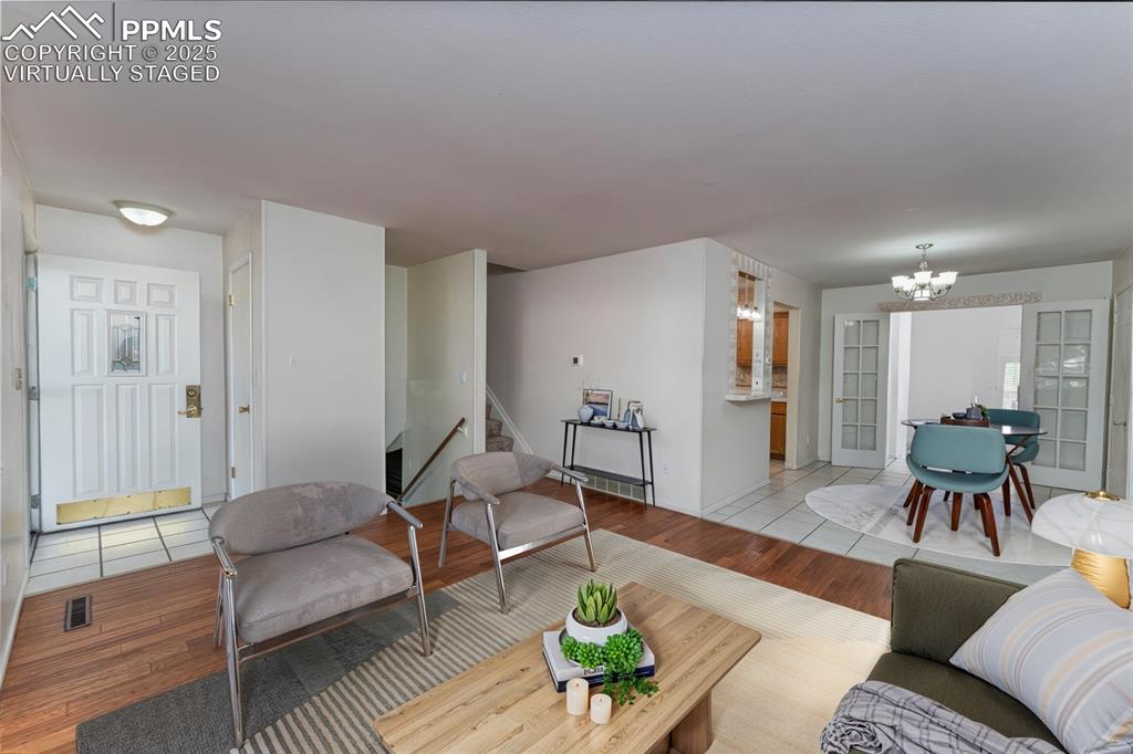 Image 7 of 37: Virtually Staged