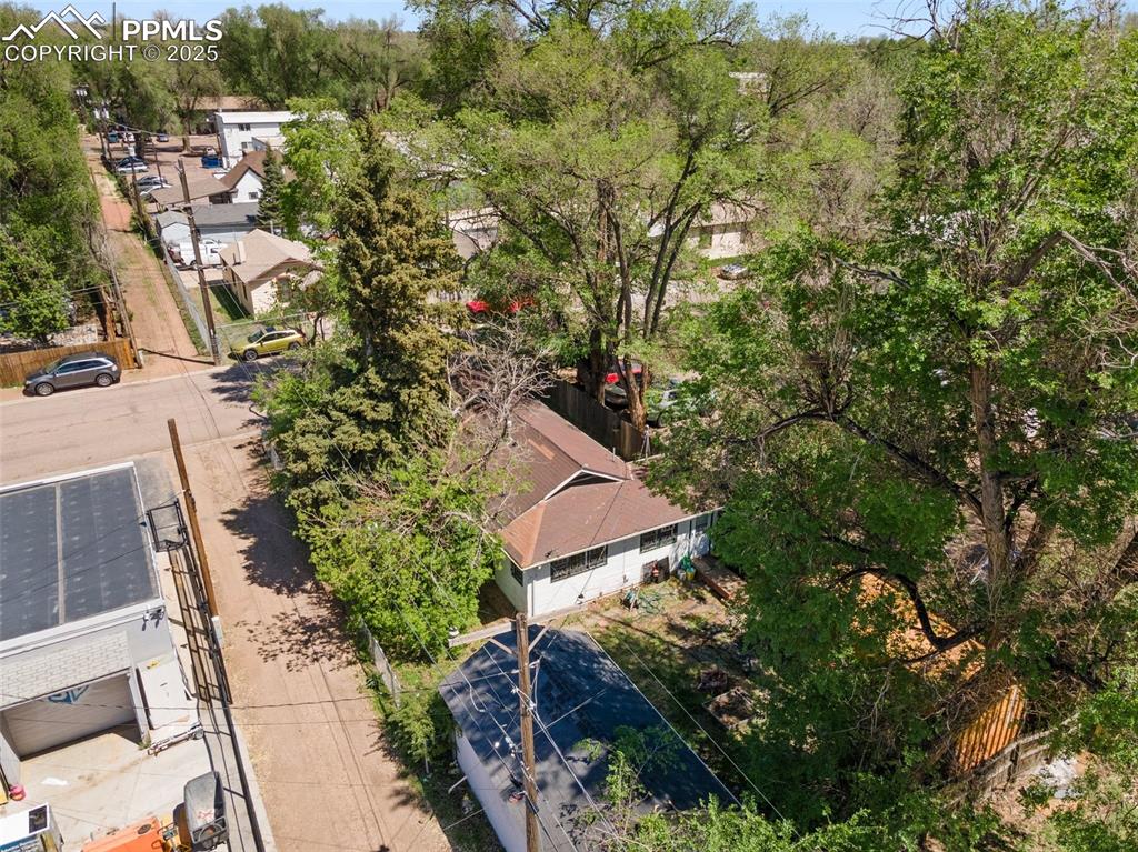 Image 26 of 31: Drone / aerial view