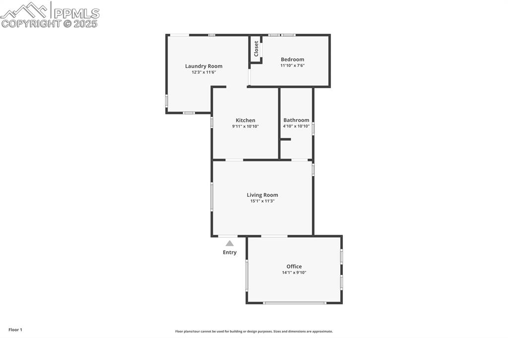 Image 28 of 31: Floor plan / room layout