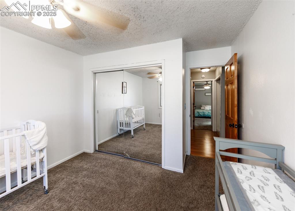 Image 32 of 47: Bedroom