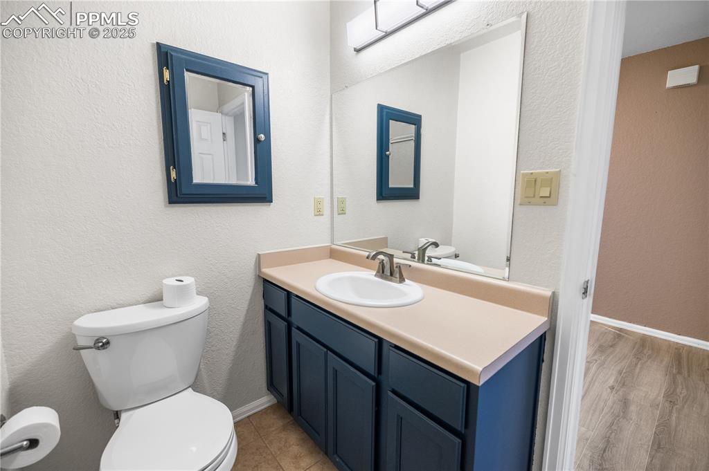 Image 21 of 21: Bathroom