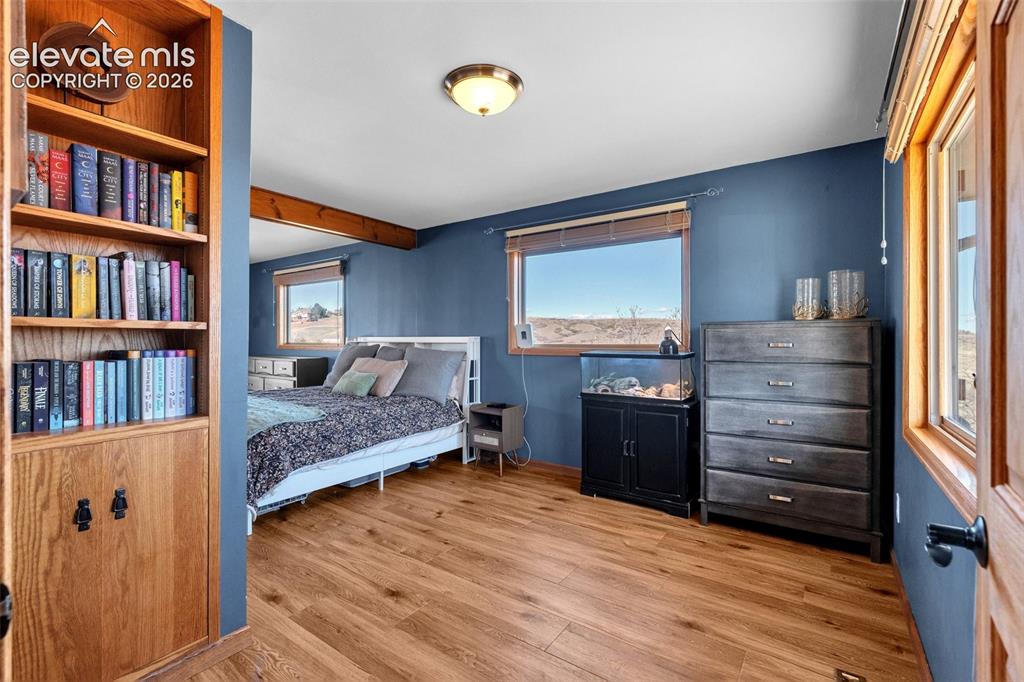 Image 15 of 45: Bedroom