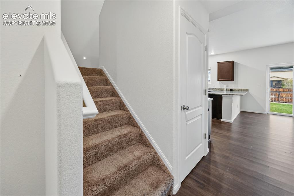 Image 3 of 26: Entrance Foyer