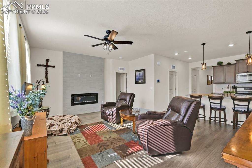 Image 10 of 44: Living Room