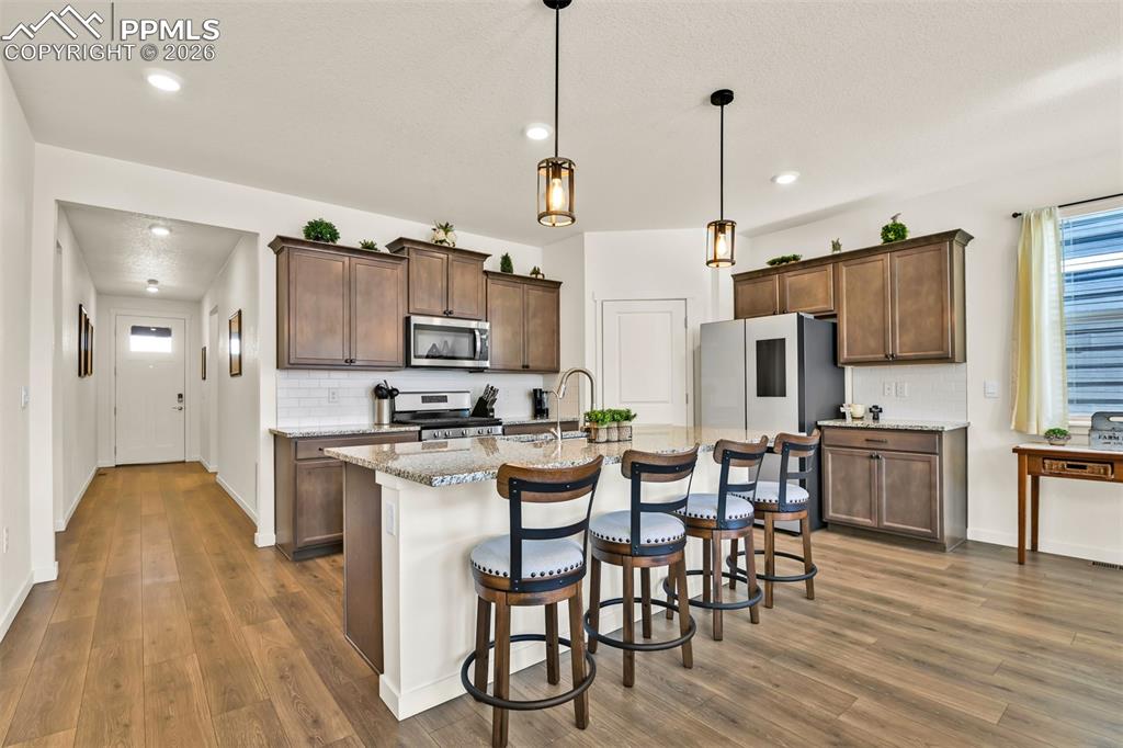 Image 16 of 44: Kitchen