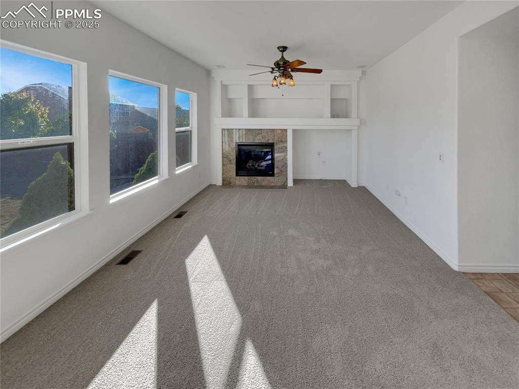 Image 3 of 28: Living Room