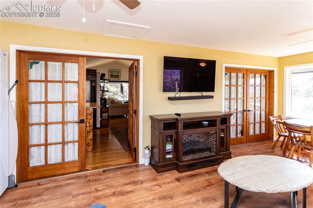 Image 28 of 50: Close to kitchen, dining room, living room & the deck out back,