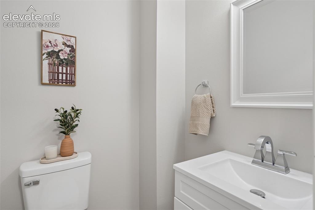 Image 25 of 26: Bathroom