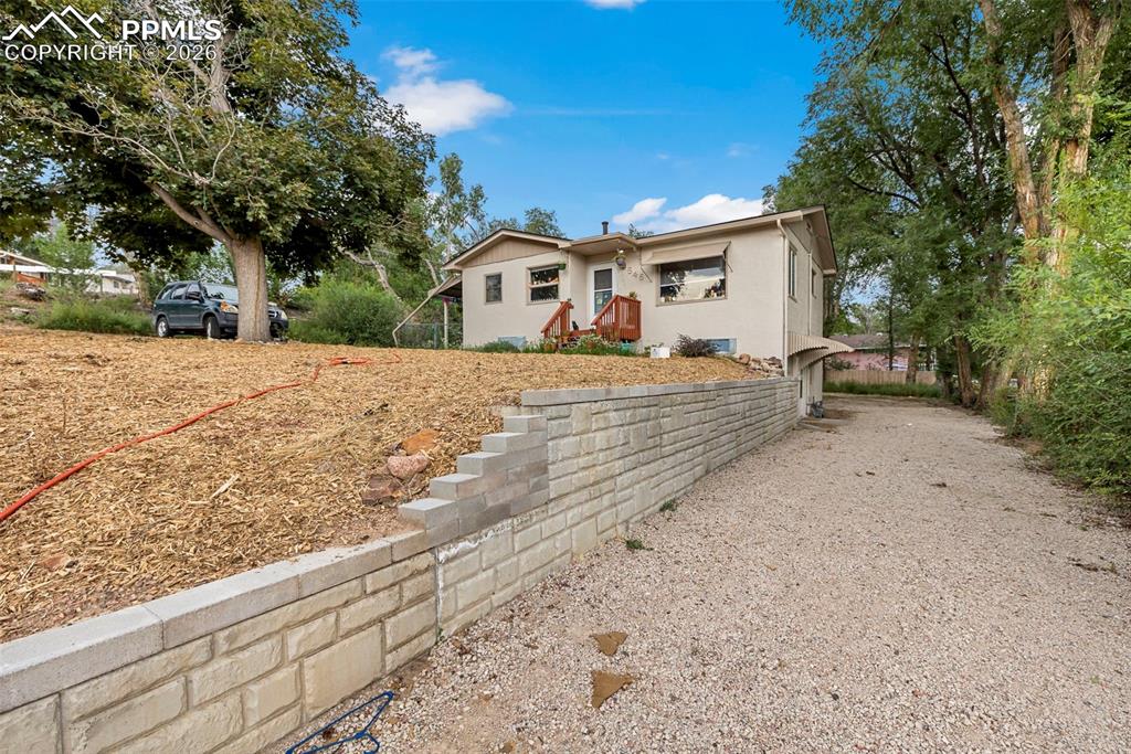 Image 2 of 32: Front of Structure