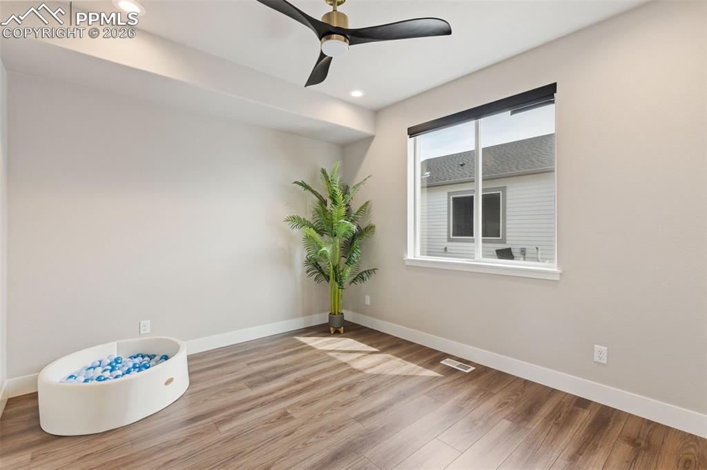 Image 21 of 47: Main Level Bedroom