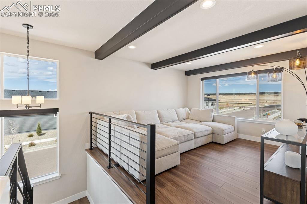 Image 23 of 47: Loft