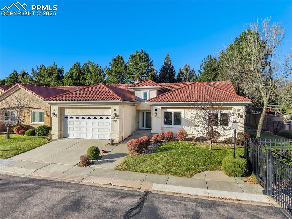 Image 2 of 32: Front of Structure