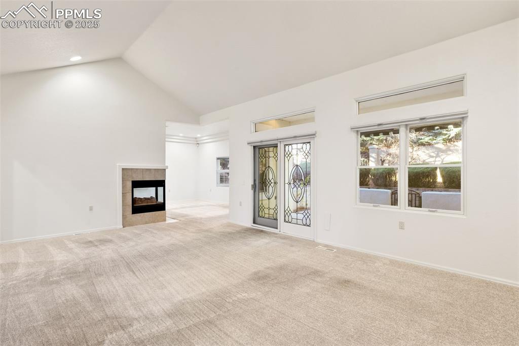 Image 9 of 32: Living Room