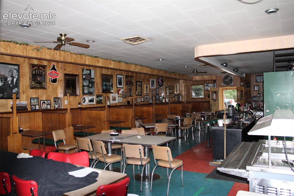 Image 12 of 28: Dining Area