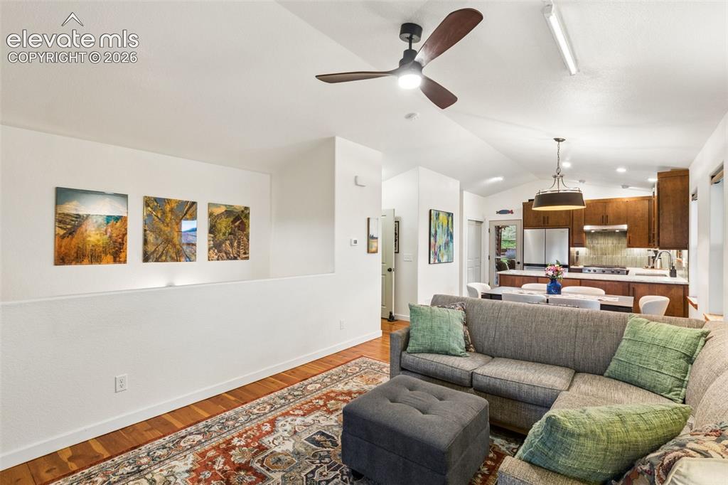 Image 9 of 35: Kitchen