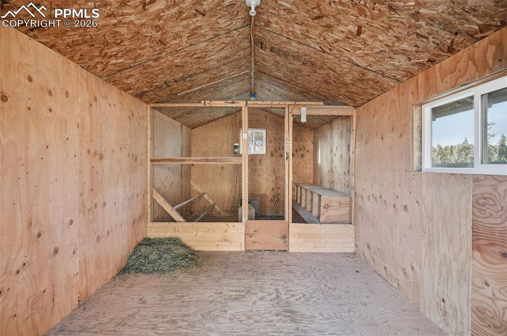 Image 40 of 47: Stable