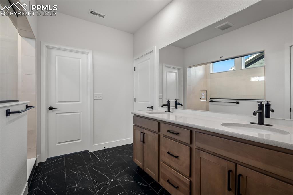 Image 19 of 35: Master Bathroom