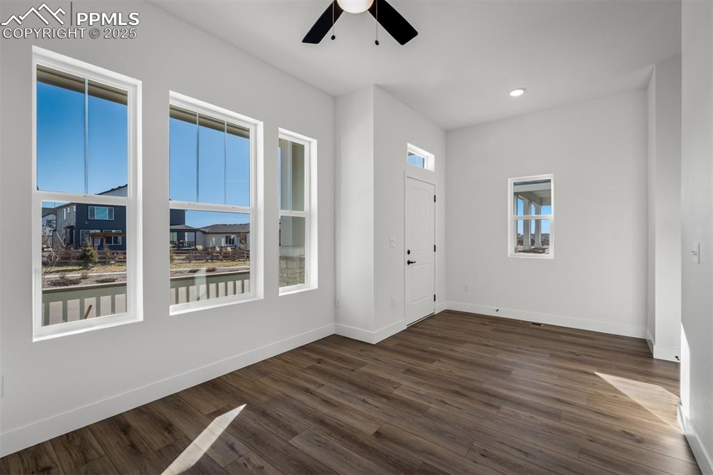 Image 2 of 35: Entry