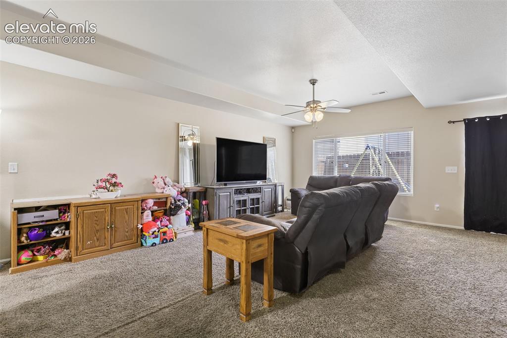 Image 6 of 25: Living Room