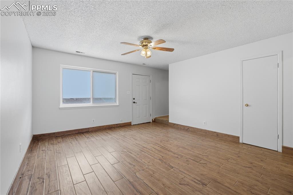 Image 5 of 25: Other