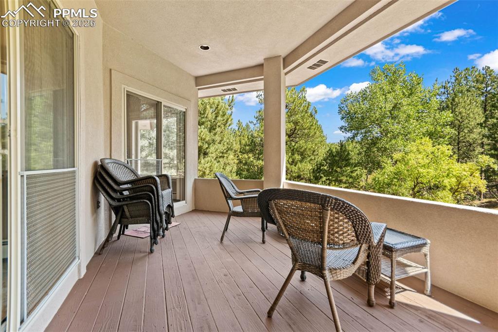 Image 34 of 49: Deck