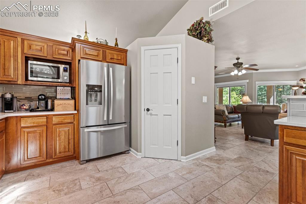 Image 8 of 49: Kitchen