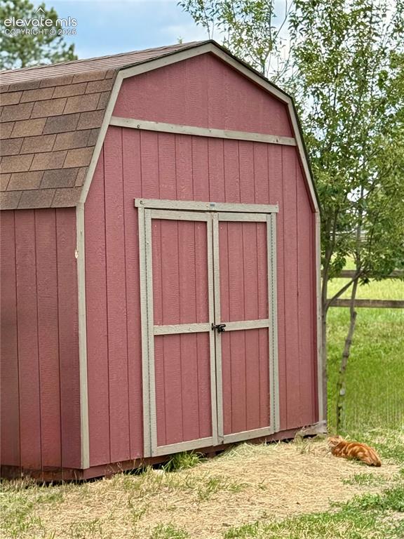 Image 40 of 48: Horse area