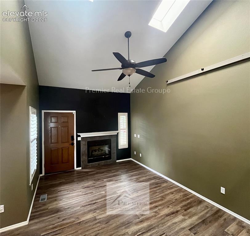 Image 2 of 24: Living Room