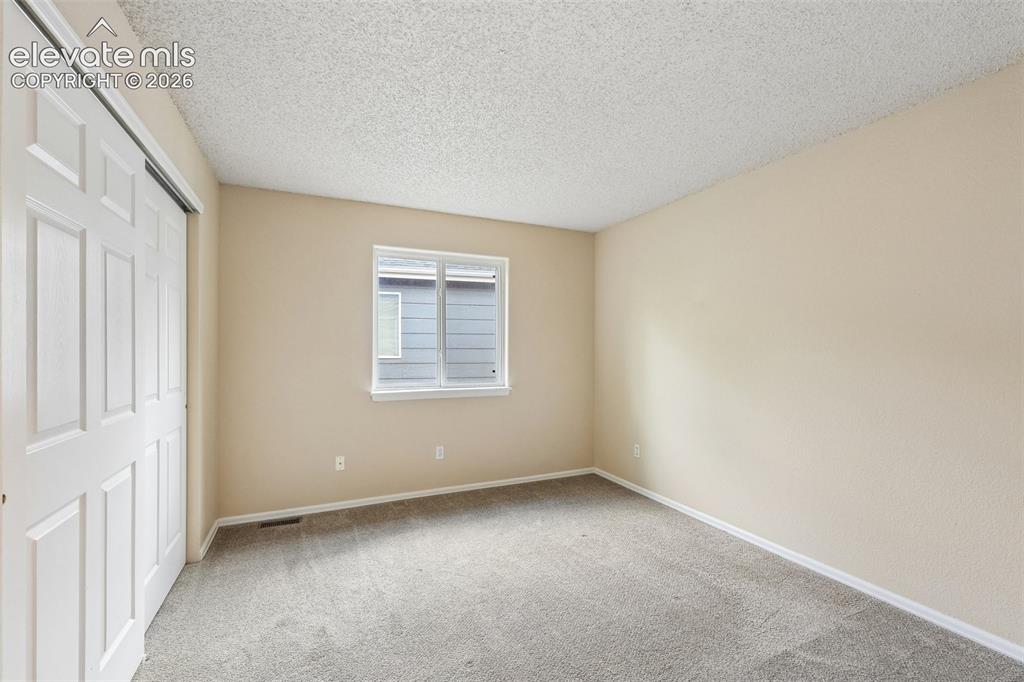 Image 14 of 29: Bedroom