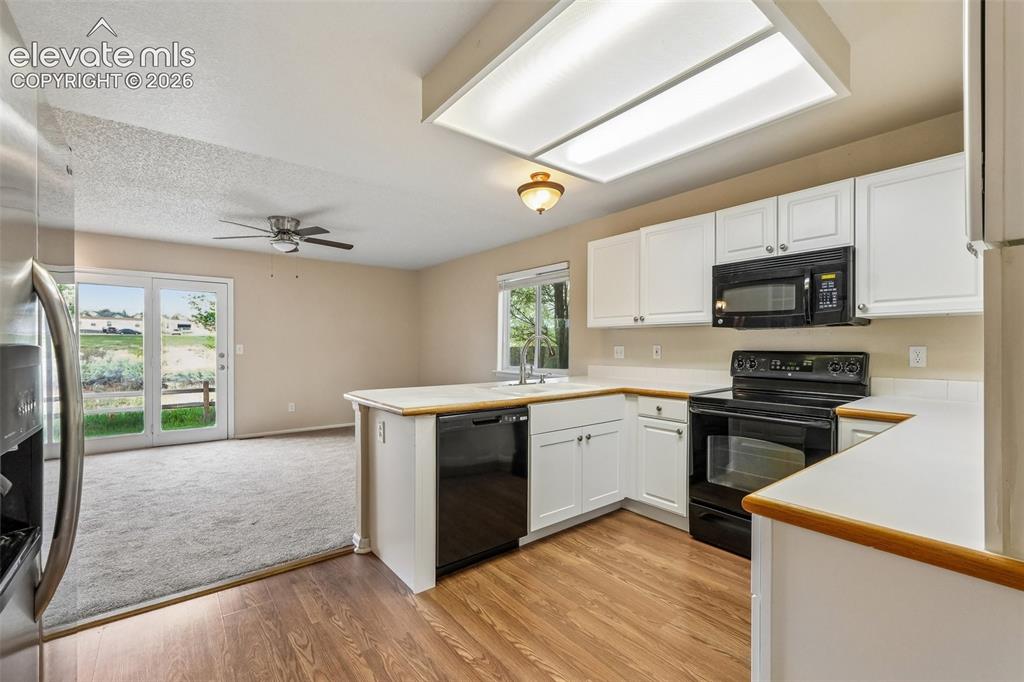 Image 6 of 29: Kitchen