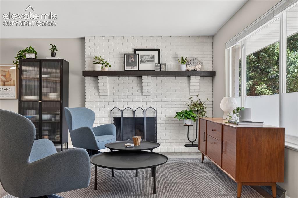 Image 11 of 46: Living Room