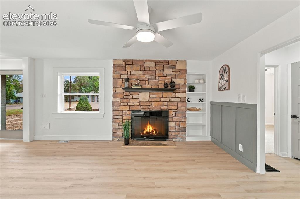 Image 6 of 29: Living Room