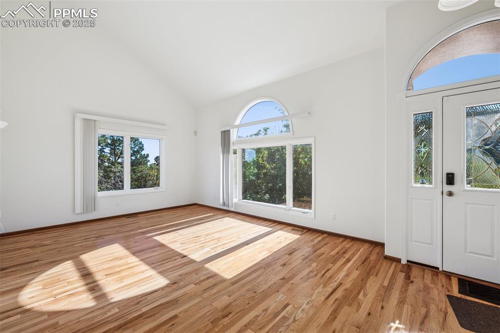 Image 50 of 50: Entry