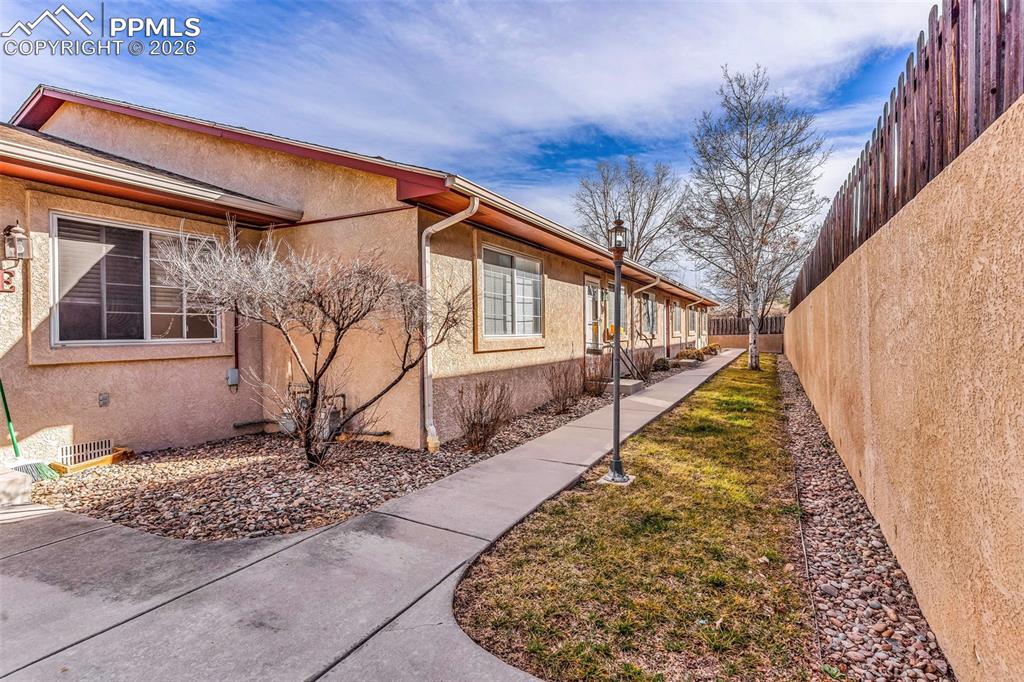 Image 26 of 28: Side of Structure