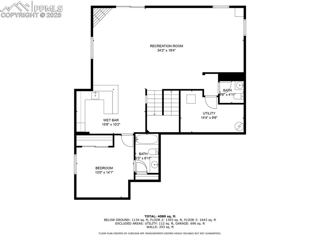 Image 6 of 50: Basement: Full wet bar!