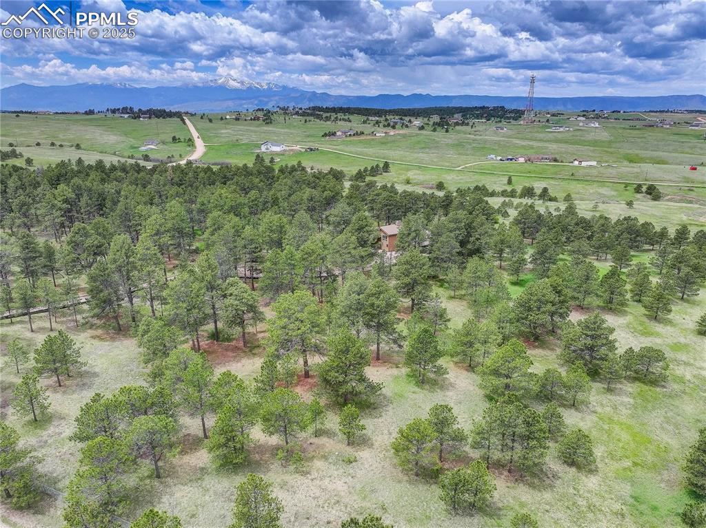 Image 2 of 33: Nearly 24 acres to roam