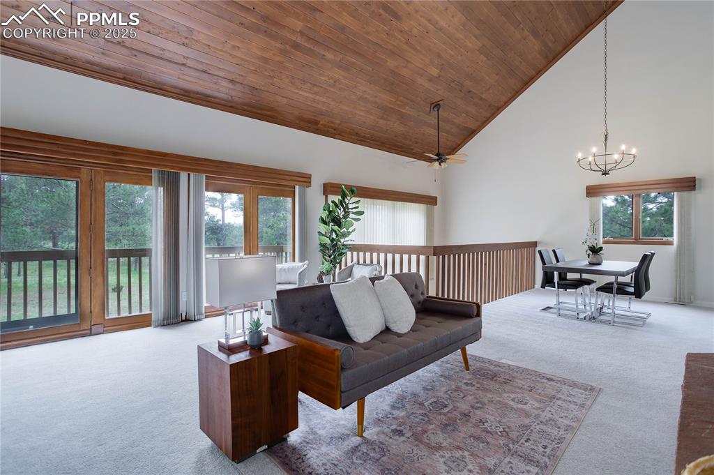 Image 5 of 33: Vaulted ceilings & abundant natural lighting