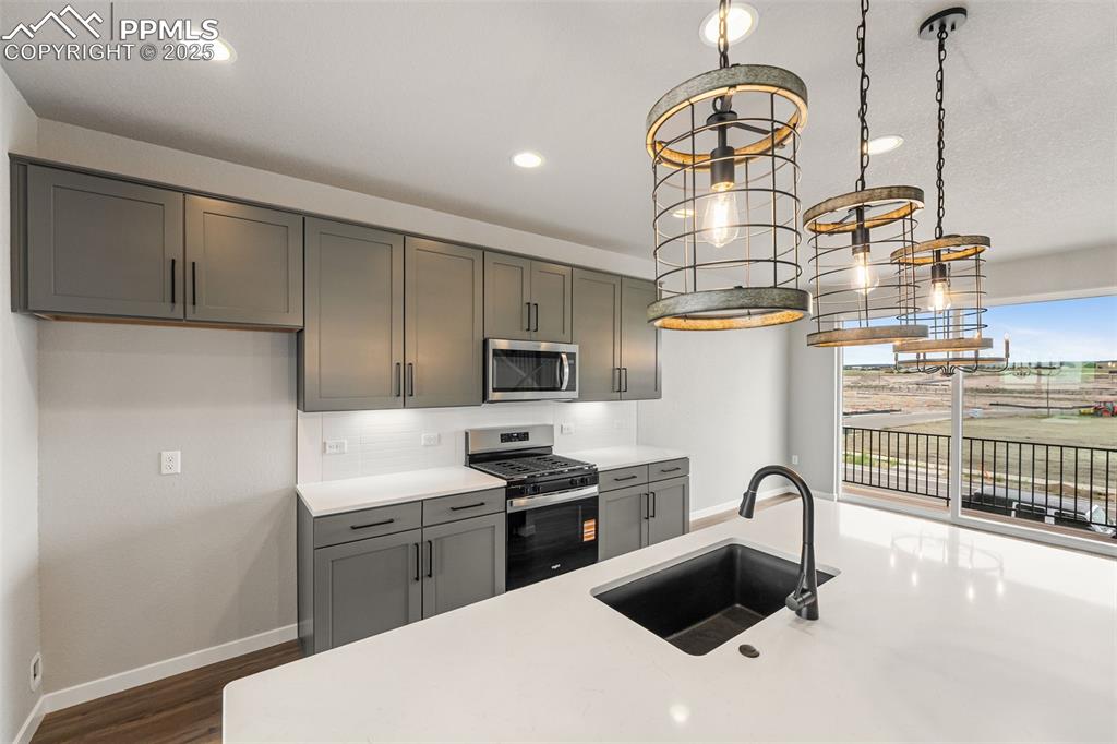 Image 12 of 48: Kitchen