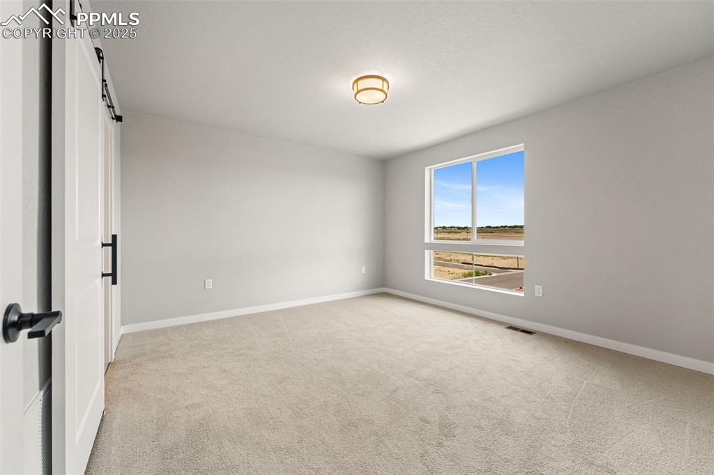 Image 24 of 48: Bedroom