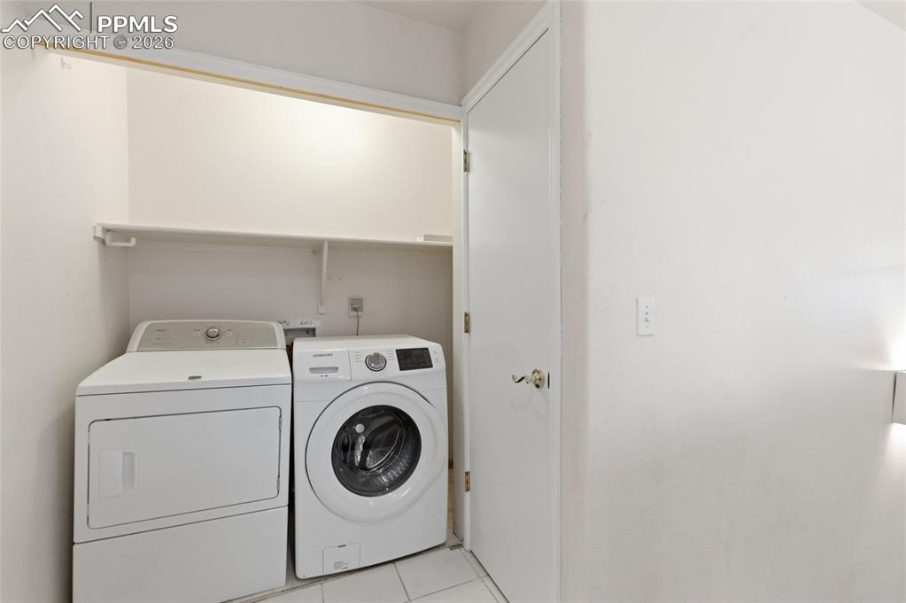 Image 27 of 41: Laundry