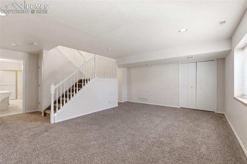 Image 29 of 41: Family Room