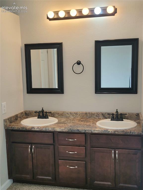 Image 10 of 22: master vanity