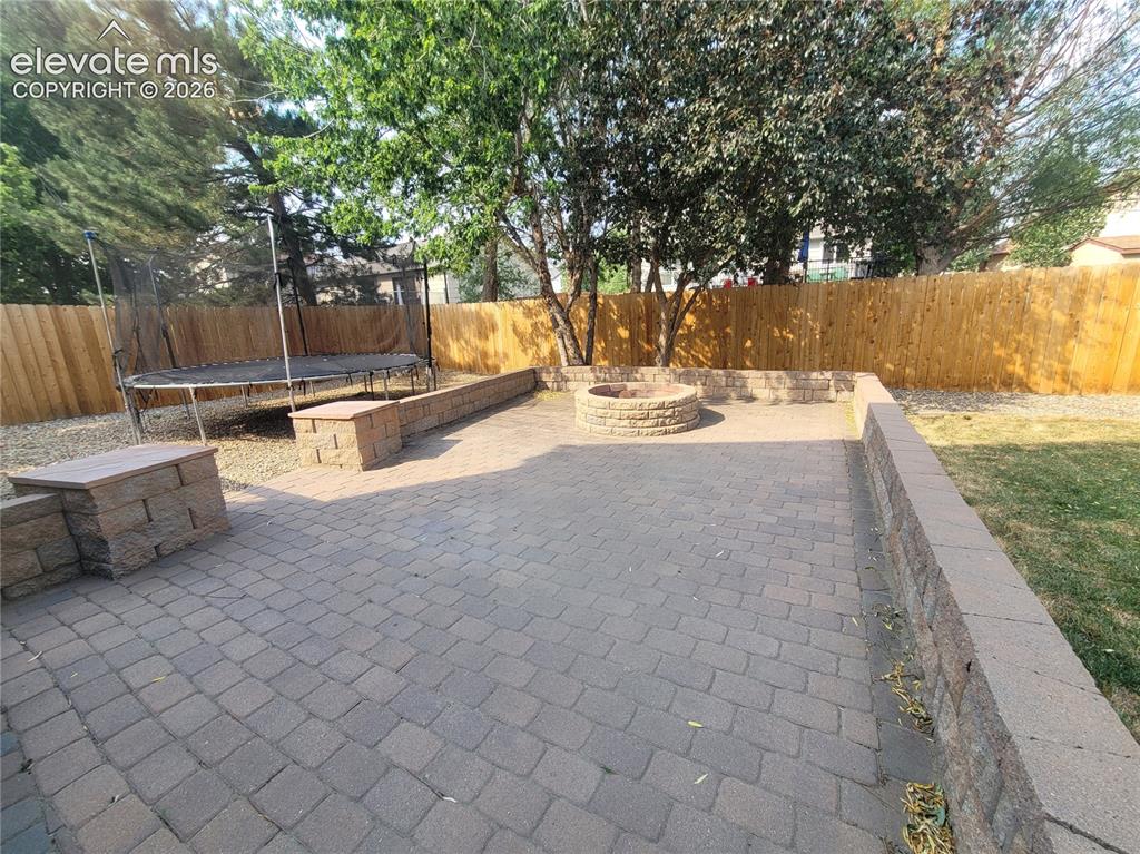 Image 20 of 22: back yard