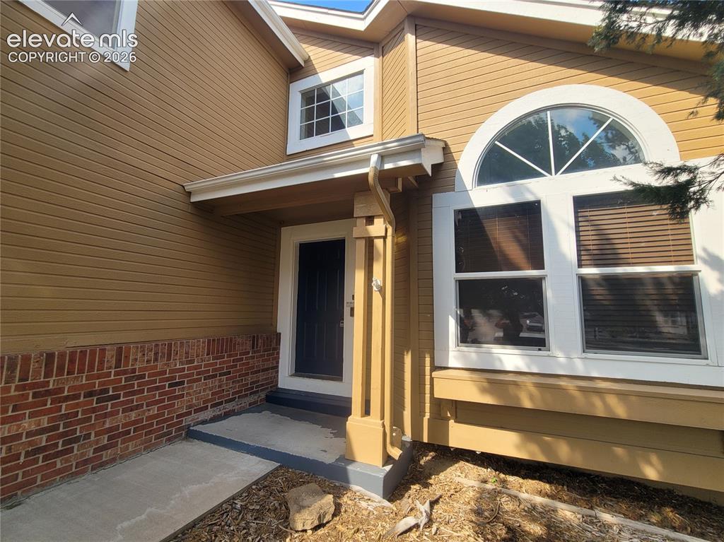 Image 8 of 22: Entry