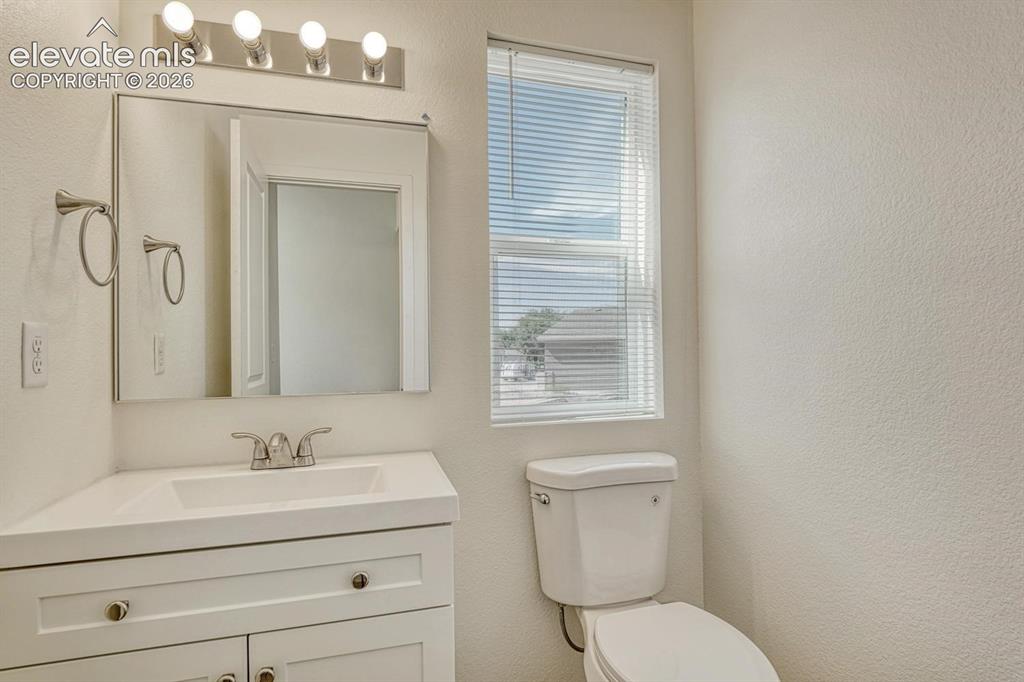 Image 15 of 50: Powder bath on the main level