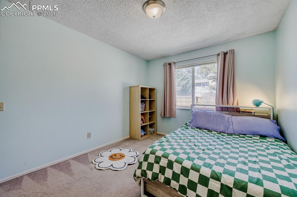 Image 26 of 30: Upstairs bedroom 2