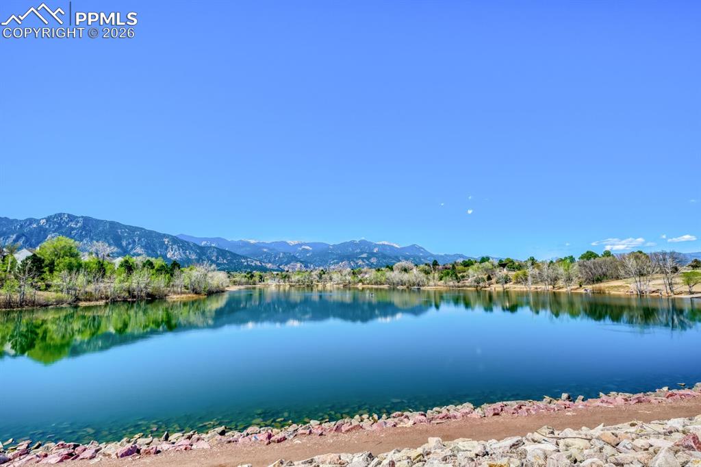 Image 34 of 39: Quail Lake is walking distance