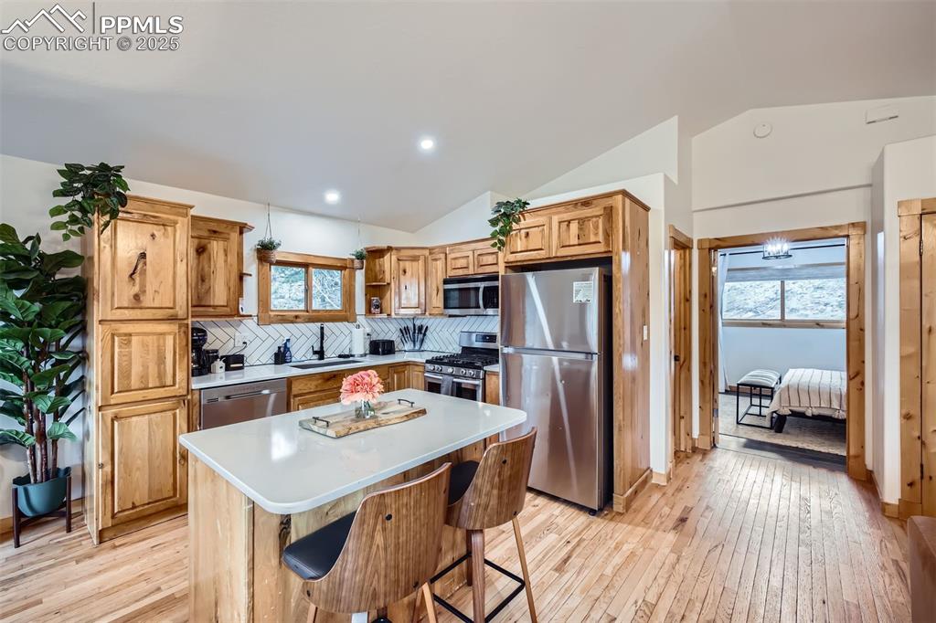 Image 4 of 16: Kitchen