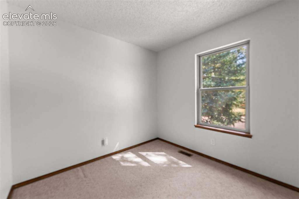 Image 10 of 22: Bedroom